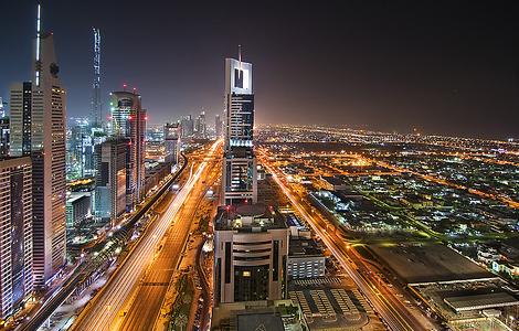 Impresionante imagen del Centro de Dubai por la noche